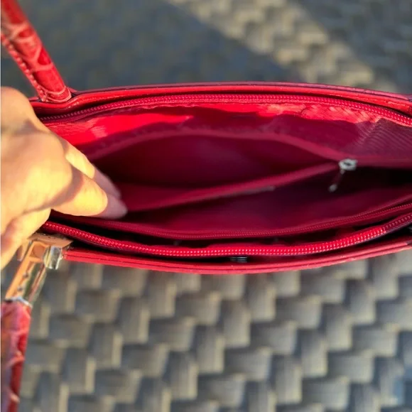 Red Women’s Shoulder Bag Snake Like Print - Picture 5 of 8